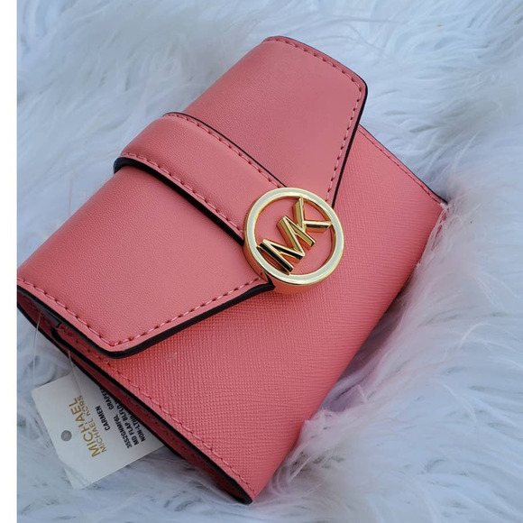 New 🎀 Michael Kors SMALL CARMEN WALLET  GRAPEFRUIT - Picture 1 of 5